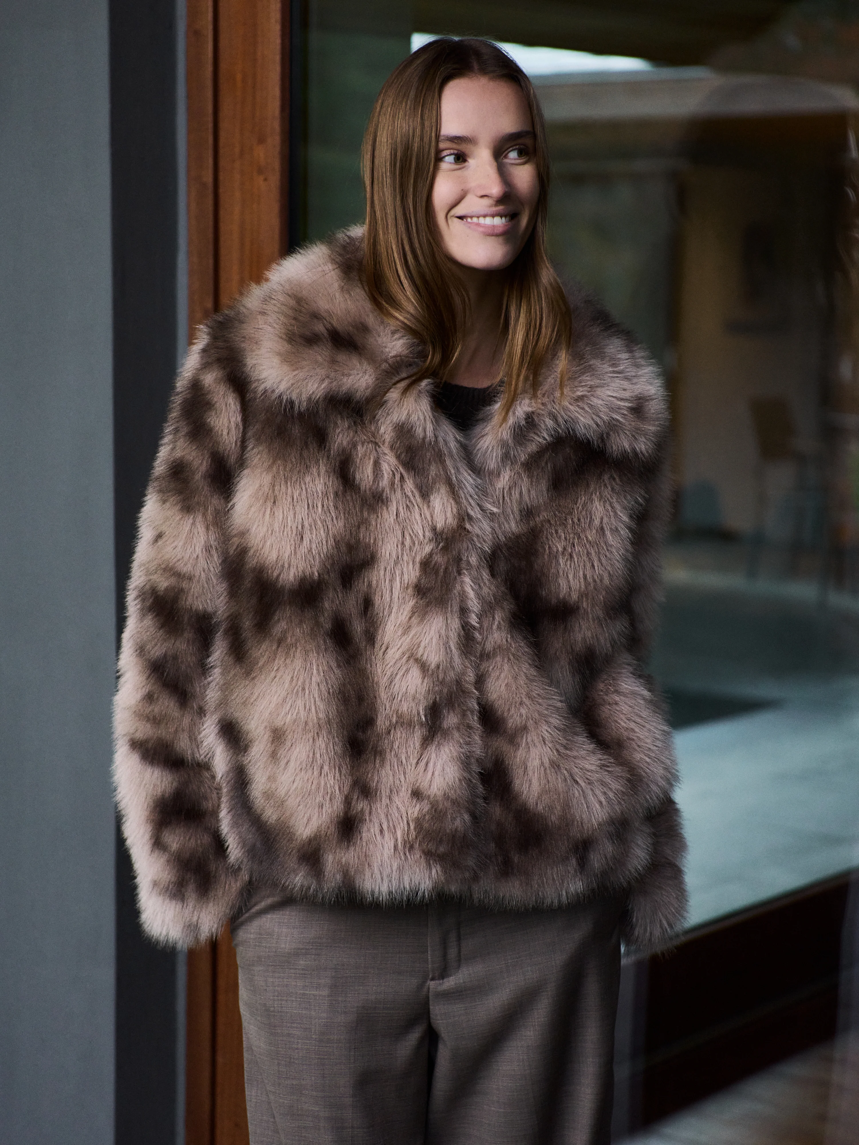 Corvia-M Faux Fur Jacket - Brown Shadow - Image 7